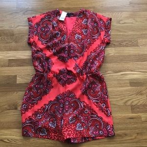 NWT Coral V-neck Banana Republic romper. Size 14